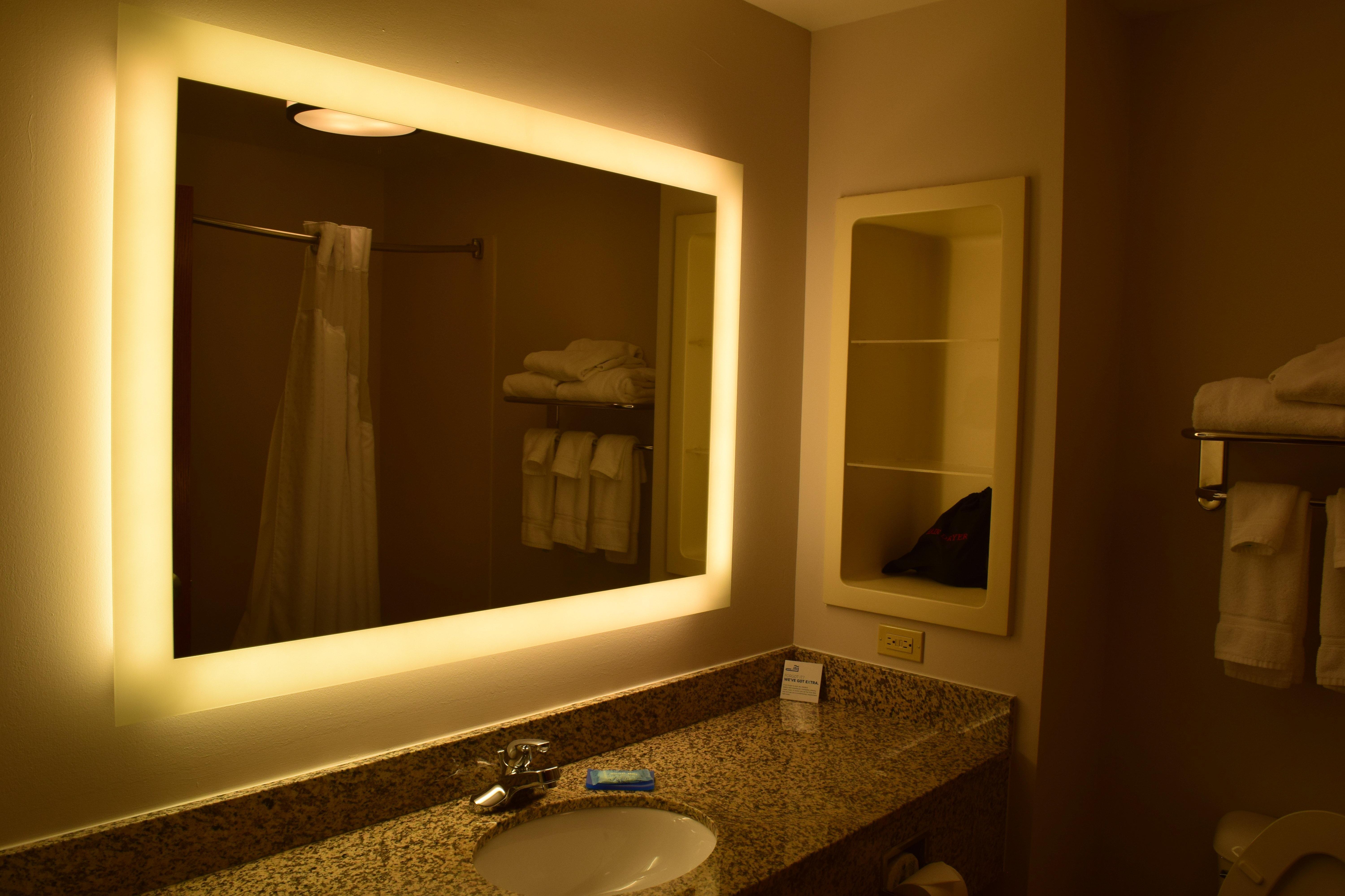 Holiday Inn Express & Suites Sparta Ngoại thất bức ảnh